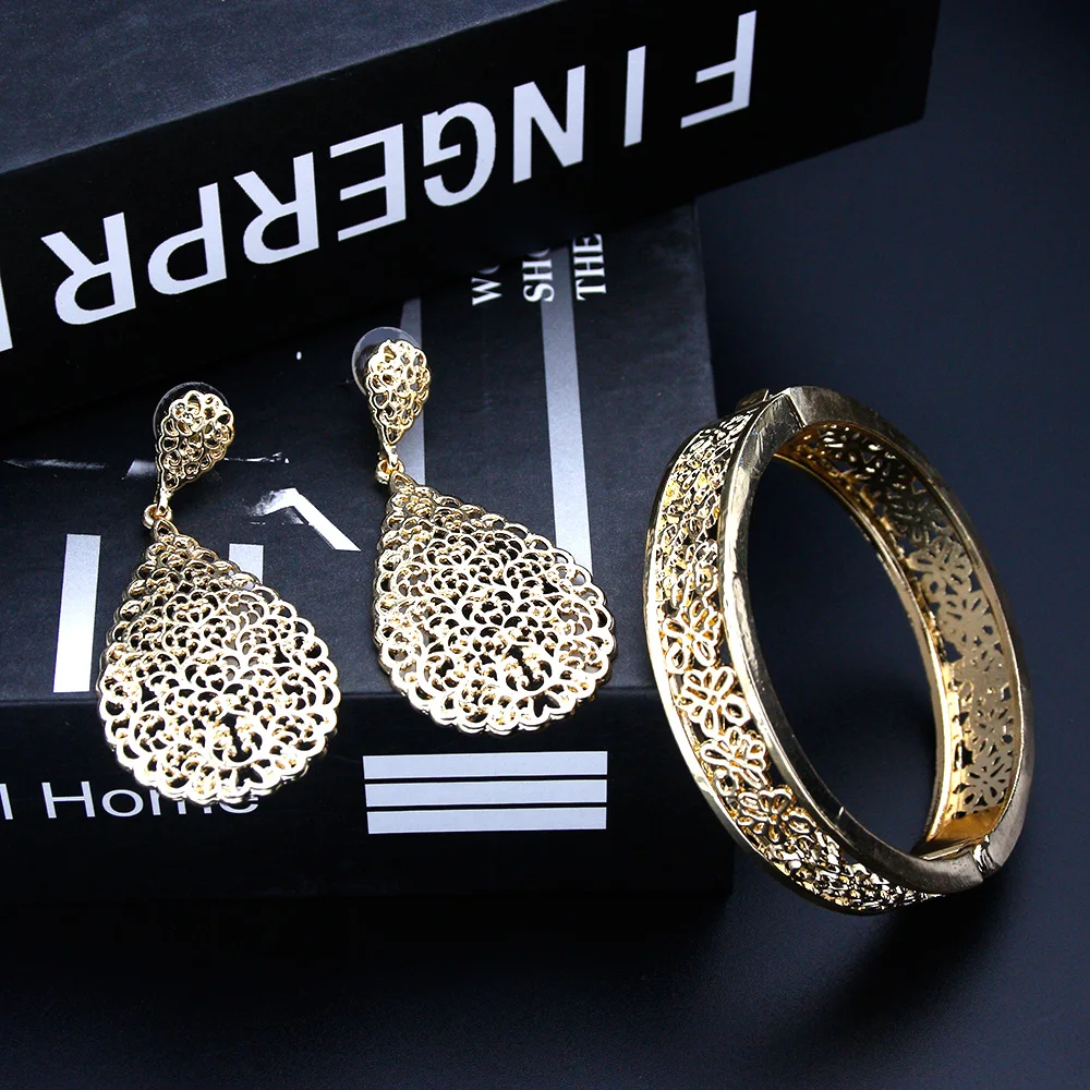 Sunspicems Chic Gold Color Bangle Earring Set Arabic Muslim Wedding Jewelry Luxury Bridal Drop Earring Algeria Brand Bijoux Gift
