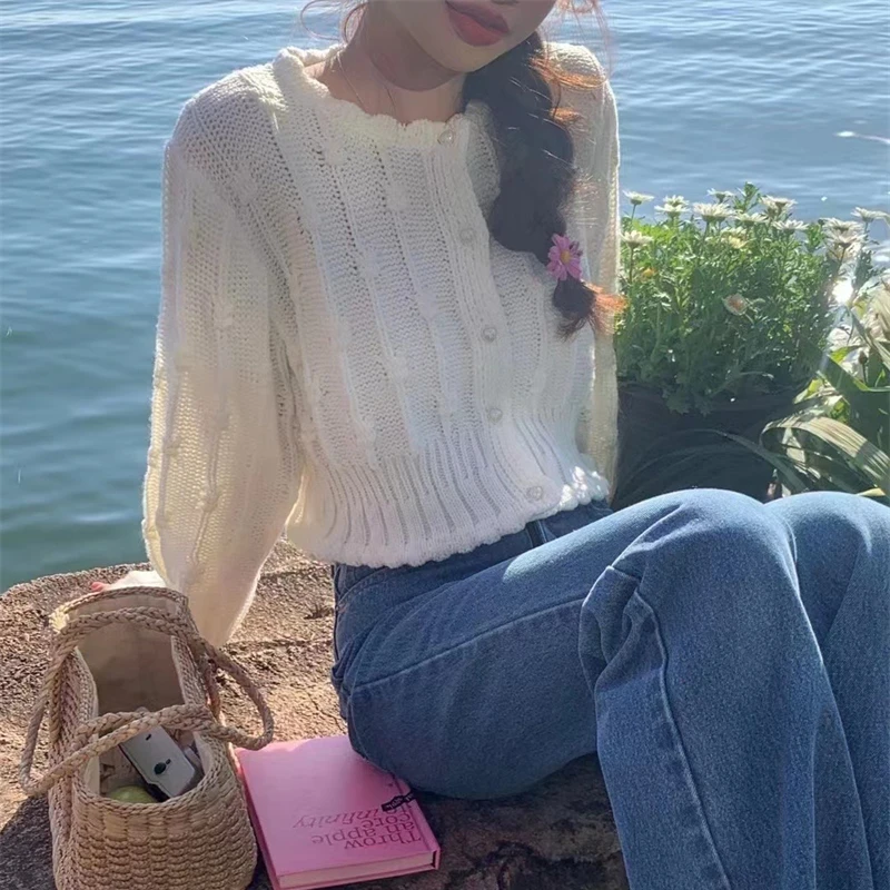 

Women's Early Autumn Knitted Cardigan Chic Korean Design Sensation Short Top Sensible Fashionable Sweater Fairy