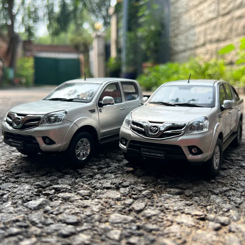 

1:24 Original Model,Foton Tunland Pickup Van,Truck,Alloy Car Model for Display,Gift and Collections