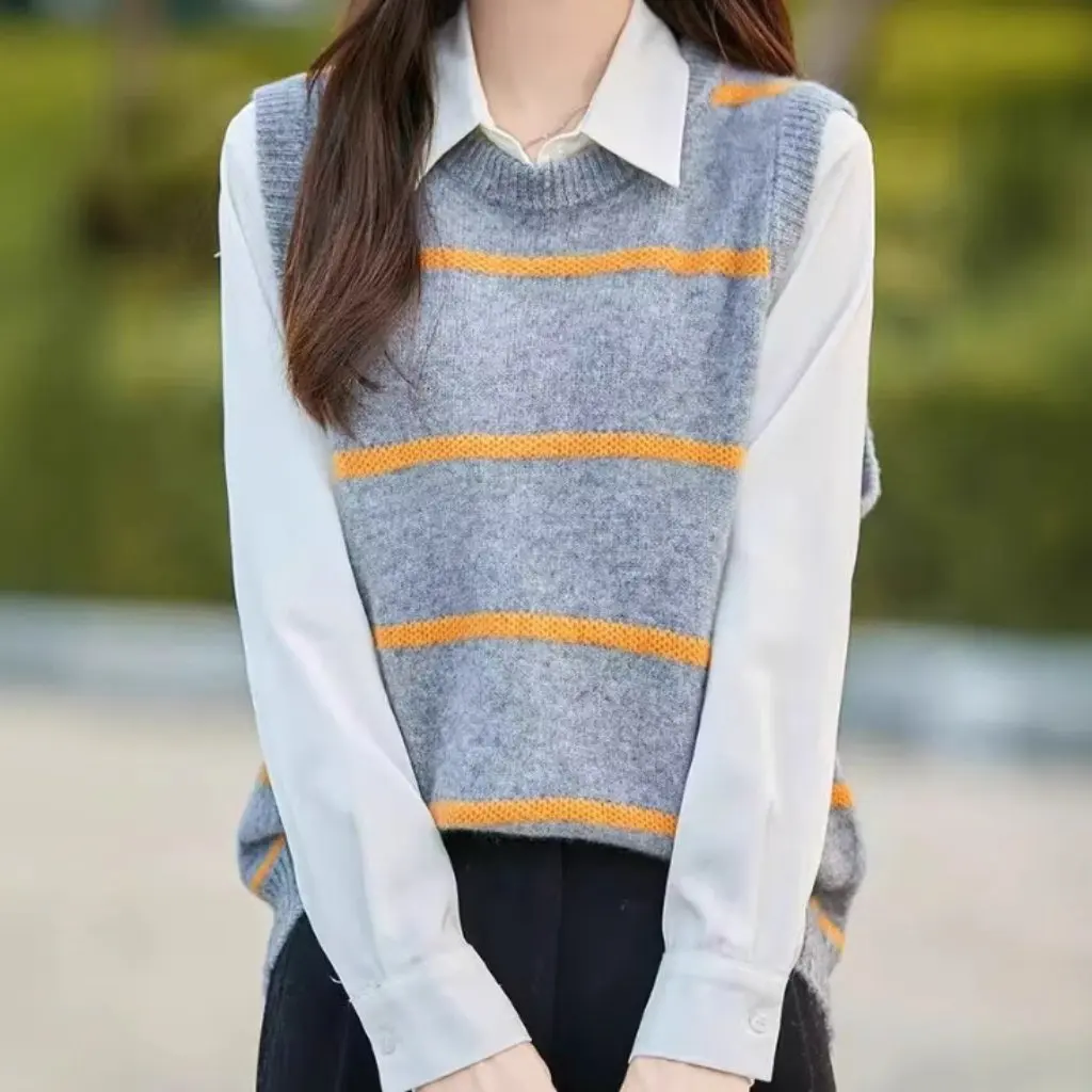 

Women's Pleated round Neck Striped Knitted Vest Soft Waxy Comfortable Sweater Waistcoat Spring Autumn New