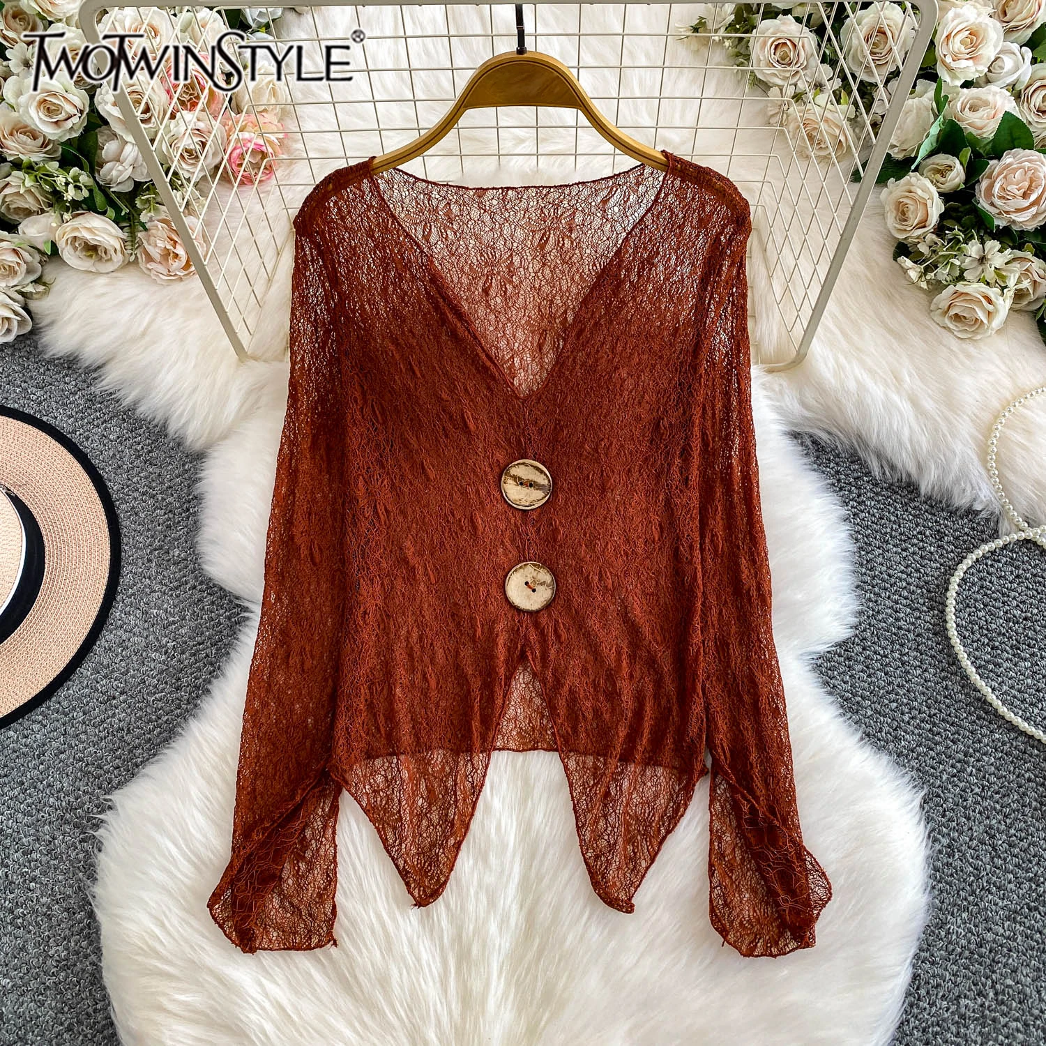 

TWOTWINSTYLE Sexy Solid Hollow Out Lace T Shirts For Women V Neck Long Sleeve Spliced Button Casual T Shirt Female New KTS553146