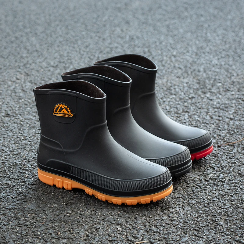 Short Tube Men's Rain Boots Anti-Slip Wear-Resistant Kitchen Special Fishing Water Shoes New 2026 Model Waterproof Rubber Boots