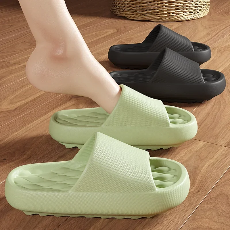 

Eva Thick Platform Cloud Slippers Women Soft Sole Pillow Slides 2024 Summer Beach Sandals Woman Non Slip Bathroom Home Shoes