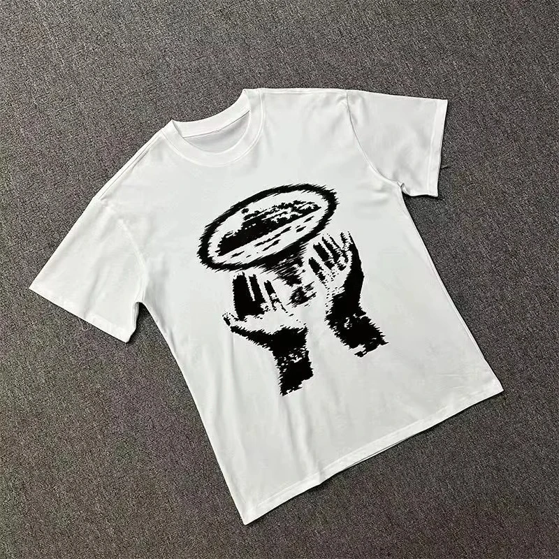 T-shirt et short graphiques oversize pour homme, style streetwear décontracté, col rond, manches courtes, typologie audacieuse, style urbain.