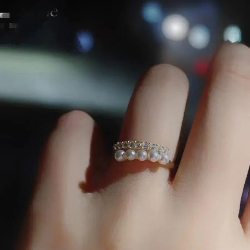 Anel aberto com vários contas de pérola natural com design de nicho e senso de moda