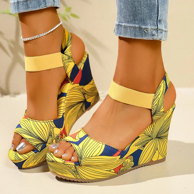 2026 Elegant Woman Heeled Shoes Summer Foreign Trade New Platform Platform Wedge Sandals Women'S Comfort Beach 54356