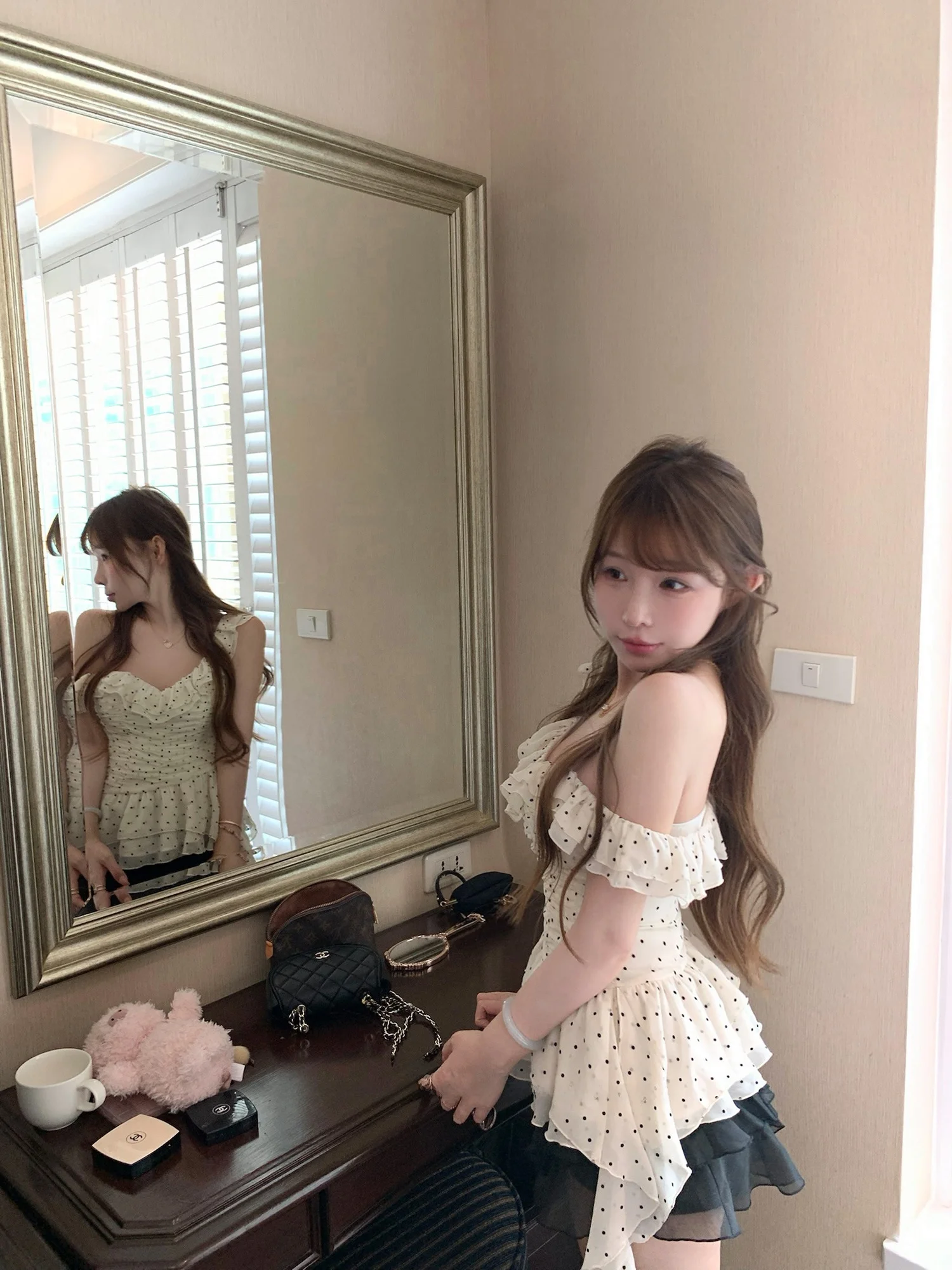 

Женская летняя шифоновая блузка Lukira Dot с V-образным вырезом, приталенная, в горошек, дышащая, приятная к телу, без рукавов