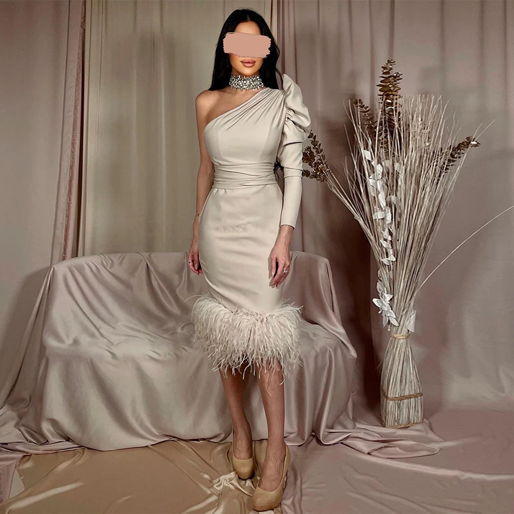 Feathers Cocktail Dress One Shoulder Long Sleeve Knee Length Mermaid Holiday Party Gown High Quality Short Evening Dress Saudi