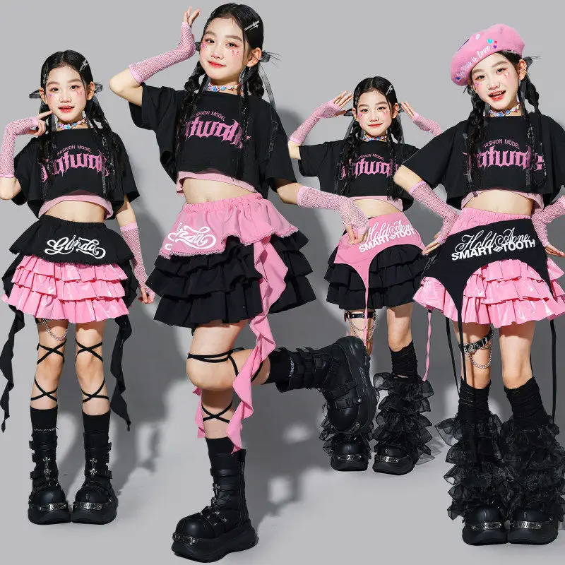 

2026 K-pop танцевальная одежда для девочек, сценический костюм для джазовых выступлений, черный топ, розовая юбка-тортик, костюм для показов, уличная одежда AMY3385