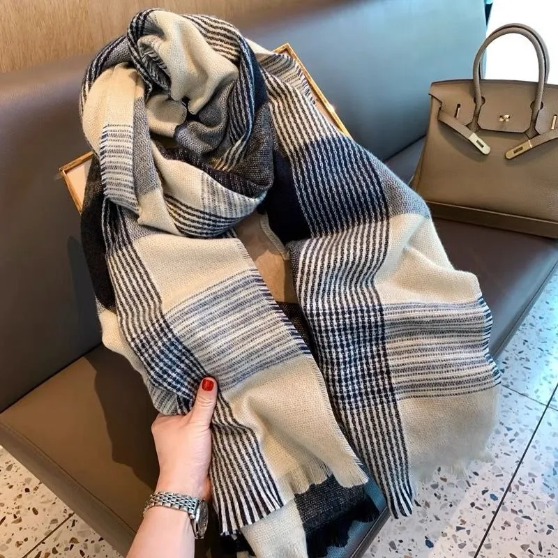 Blue Plaid Scarf 2024 New Korean Women's Winter Warm Student Internet Celebrity Scarf