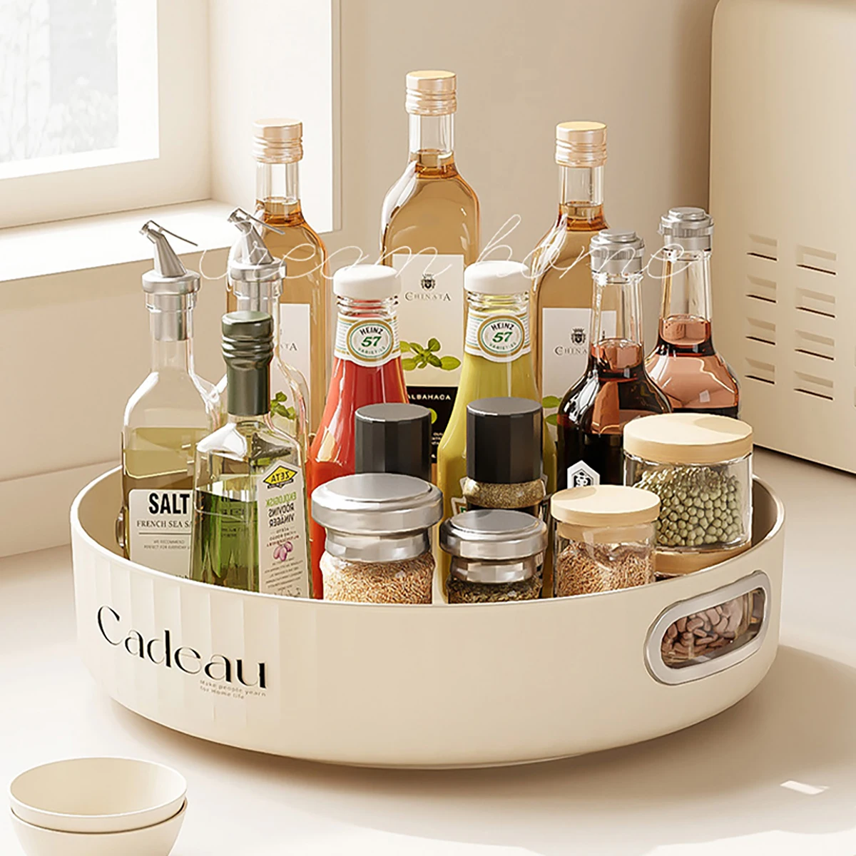 

360°Rotating Kitchen Spice Rack Seasoning Bottle Household Fruit Tray Organizer Creative Storage Tray Kitchen Tool Home Supplies