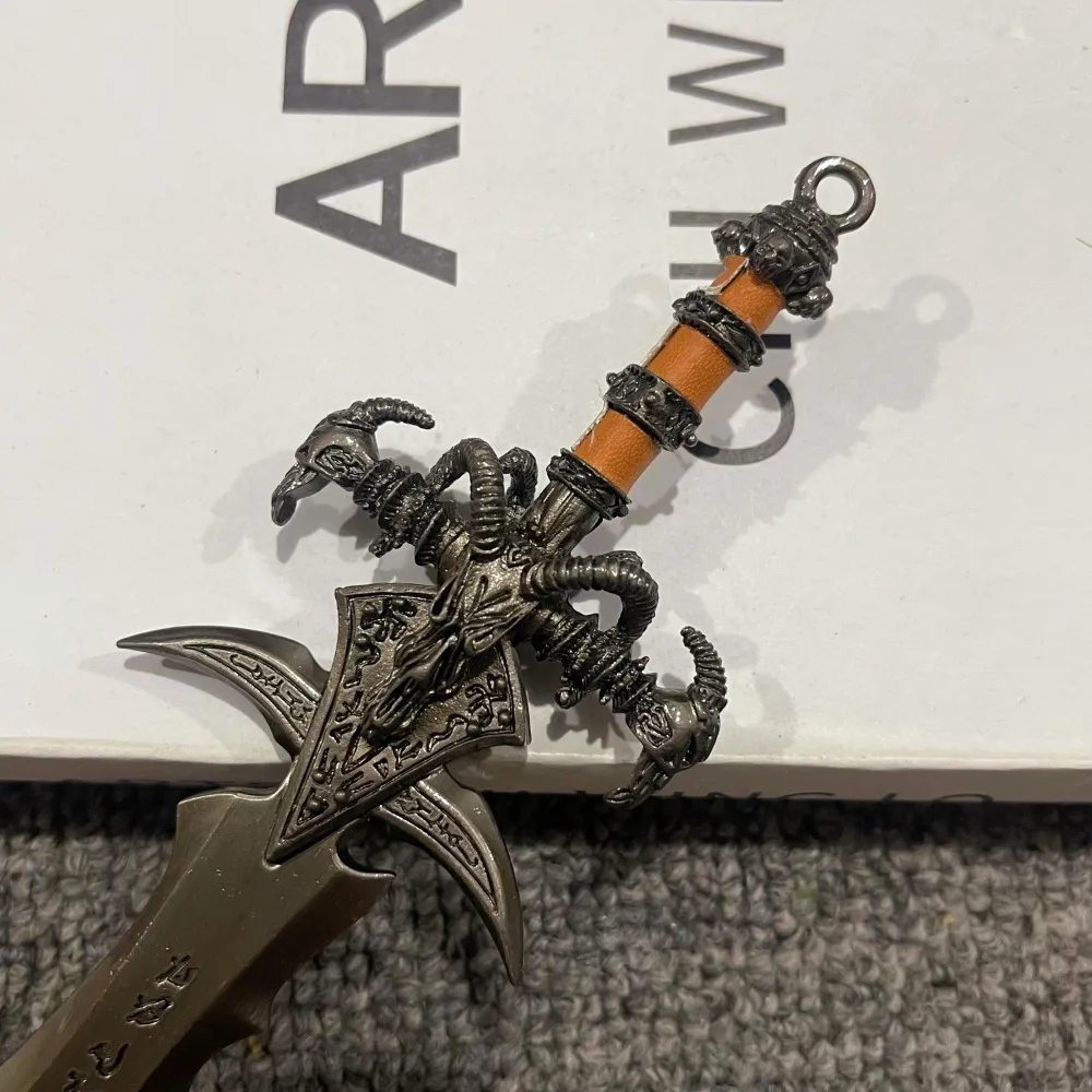 8.6inch Metal Frostmourne Sword Katana World of Warcraft Cosplay Ninja Knife Blade Real Size Japanes Katana Samurai Sabre Toy