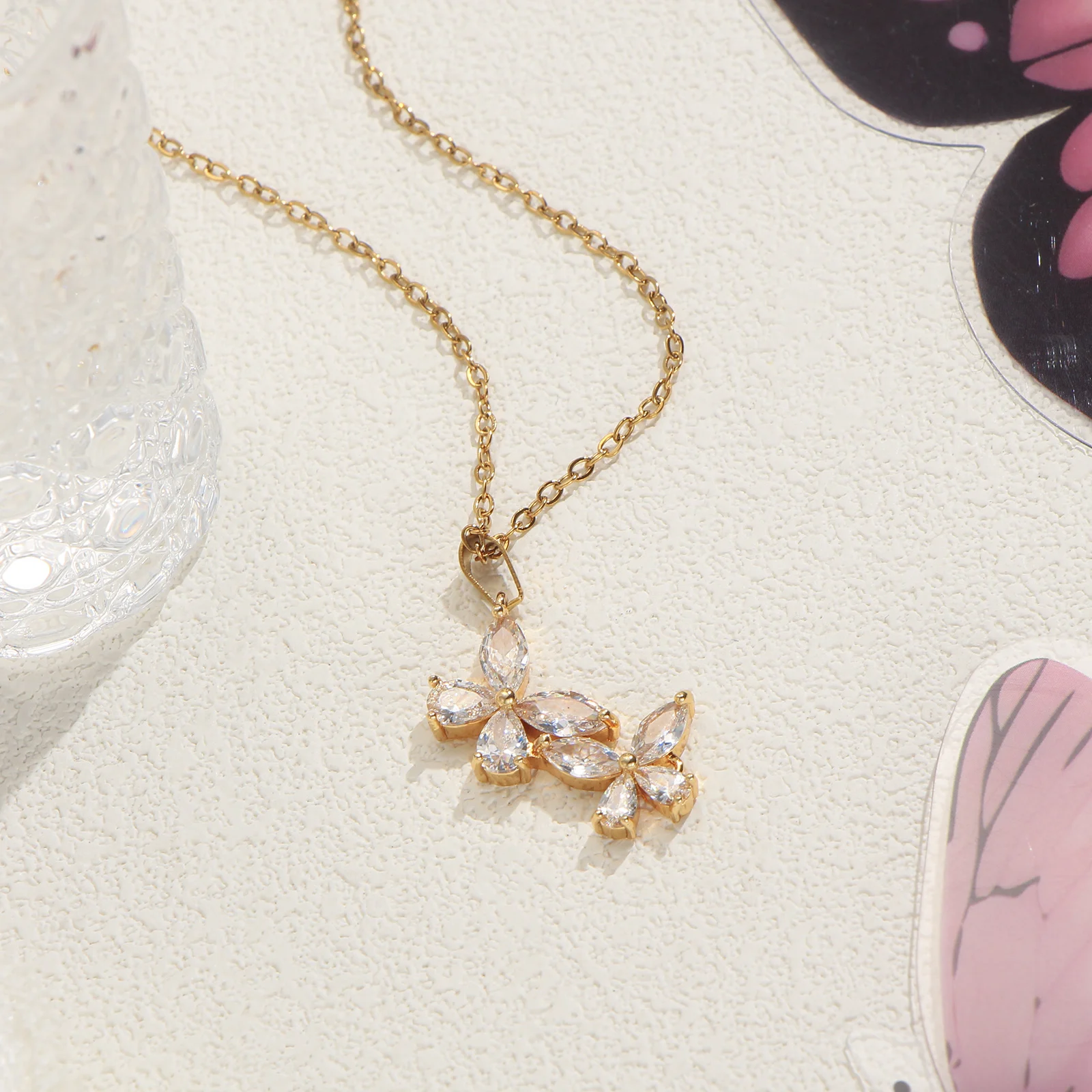 

Women's Fashion Necklace 1pc, 18K Gold Plated Chain, Twin Butterfly Pendant, Suitable for Daily Commute, Dating and Banquets