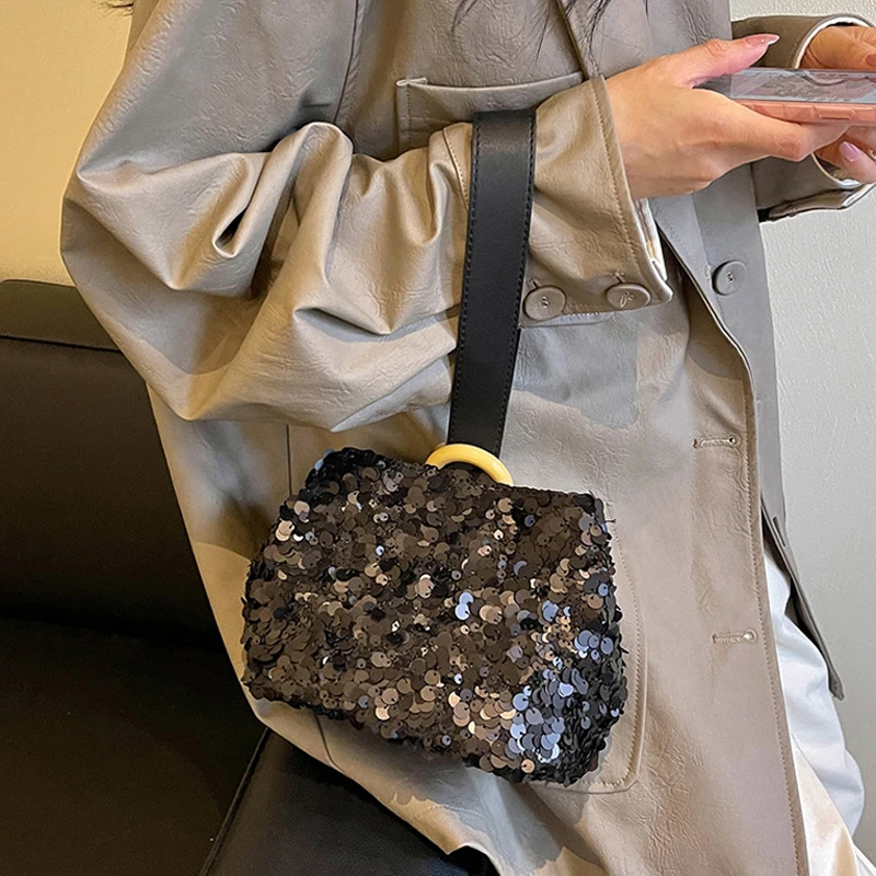 Pailletten-Handgelenktasche, glitzernde Handtasche, Damen-Clutch, einzigartige elegante Abendtasche für Partys, Hochzeiten, Bankette, Abendessen – Detail 18