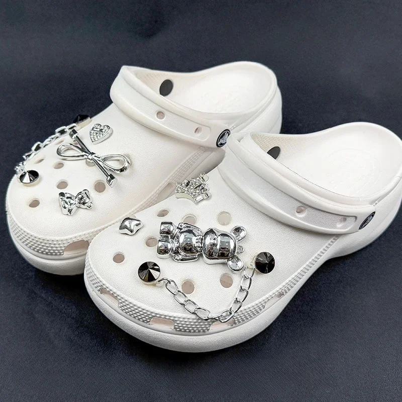 

Hot Selling Plastic Double Chain Violence Bear Shoes Hole Decorative Buckle Diy Detachable Shoe Buckle Cartoon Bear Rivet Chain