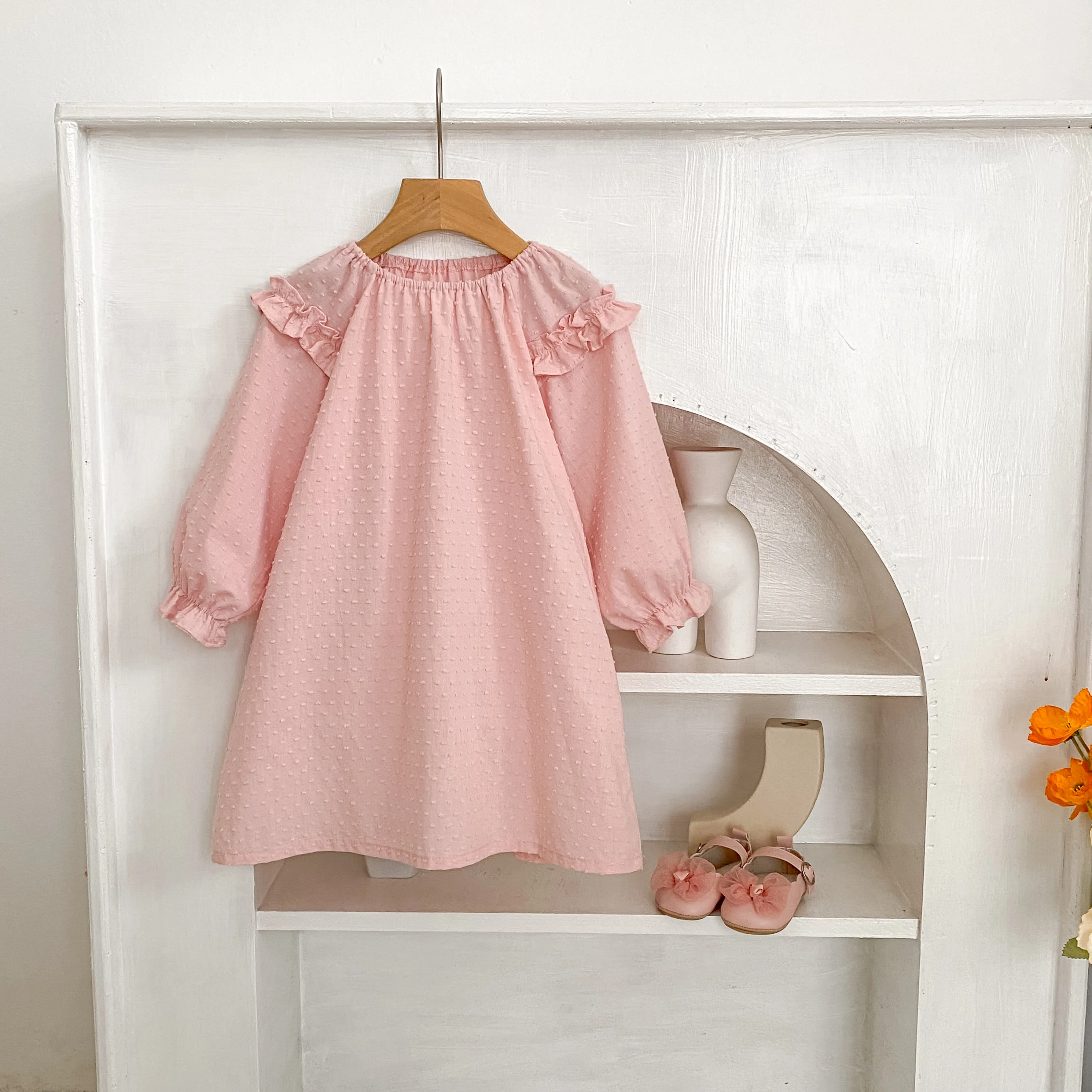 

New autumn baby clothing for 0-3 years old, fashionable pink long sleeved dress for baby girls, exquisite bubble sleeves