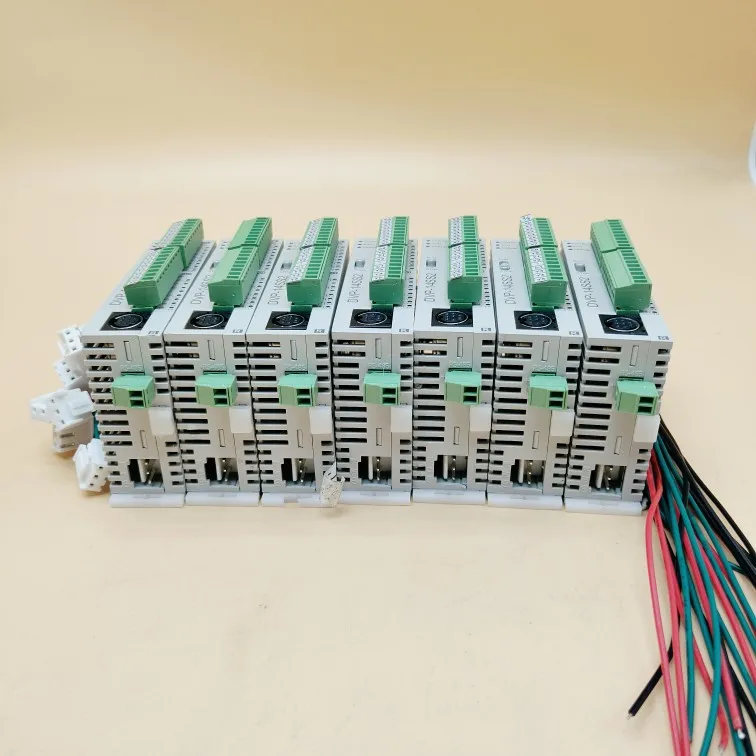 

DVP28SS211R Delta PLC relay NEW and original