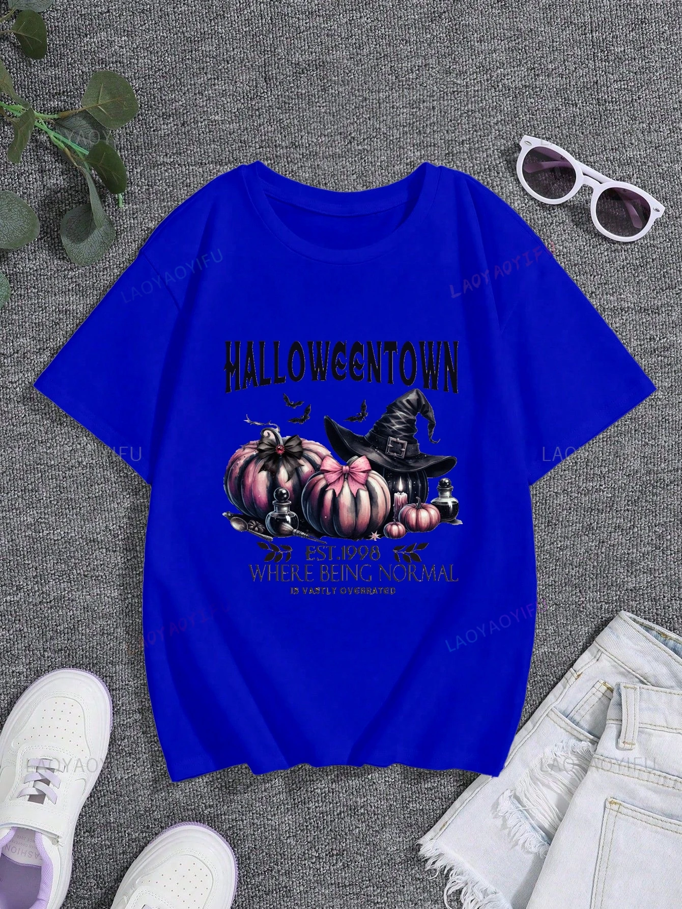 ハロウィンを祝いましょう - 魔女の楽しい漫画グラフィックシャツ、お祭りパーティー、ユニセックストップ、日常ファッション、カジュアルコットンTシャツ