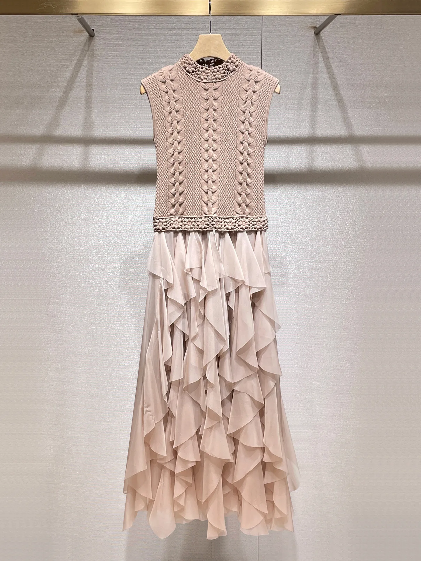Elegant dress 26 summer French design sense crochet knitted splicing fairy lotus leaf edge long dress