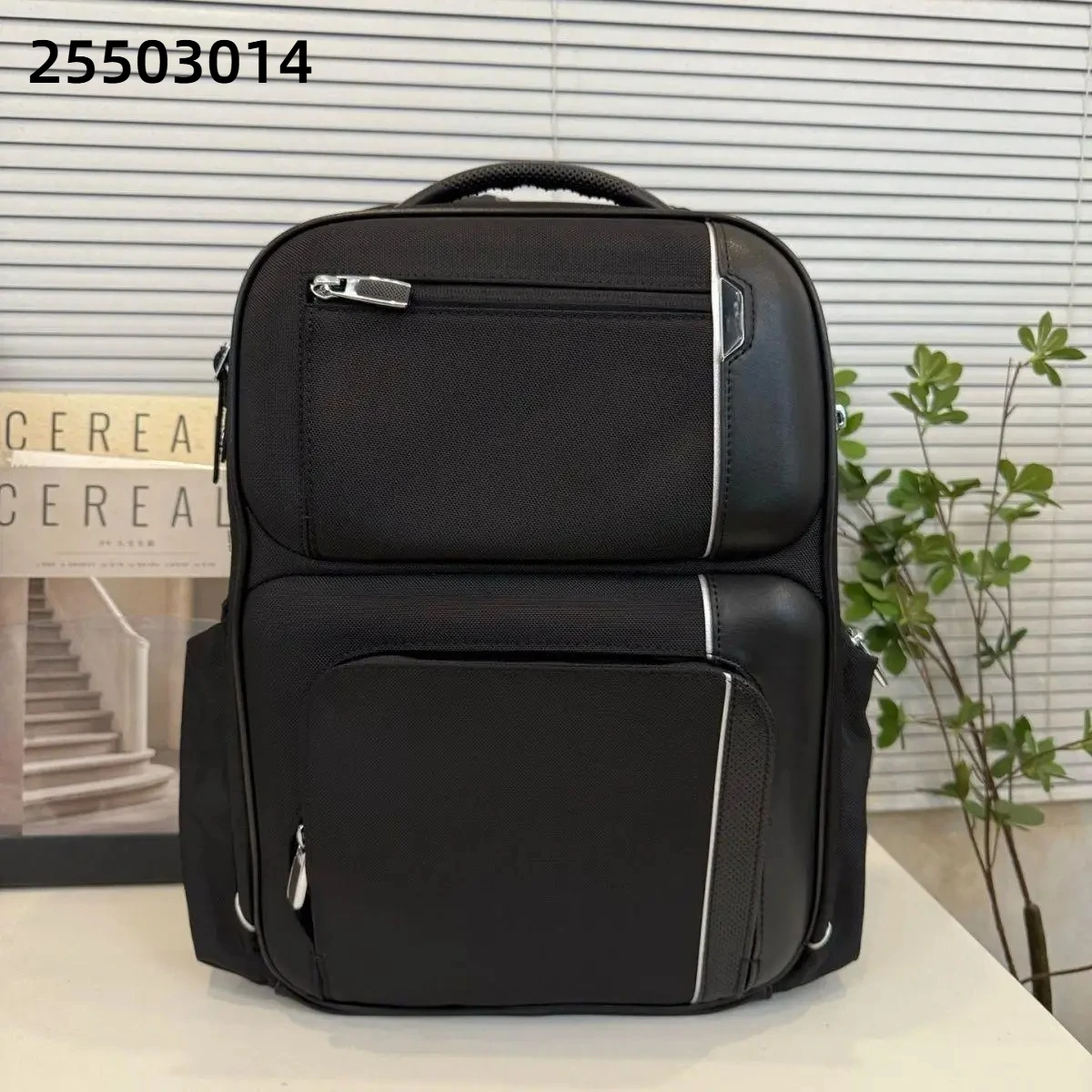 

Men's Casual Color-Block Backpack – Streamlined Multipurpose Laptop Daypack for Business & Daily 25503014