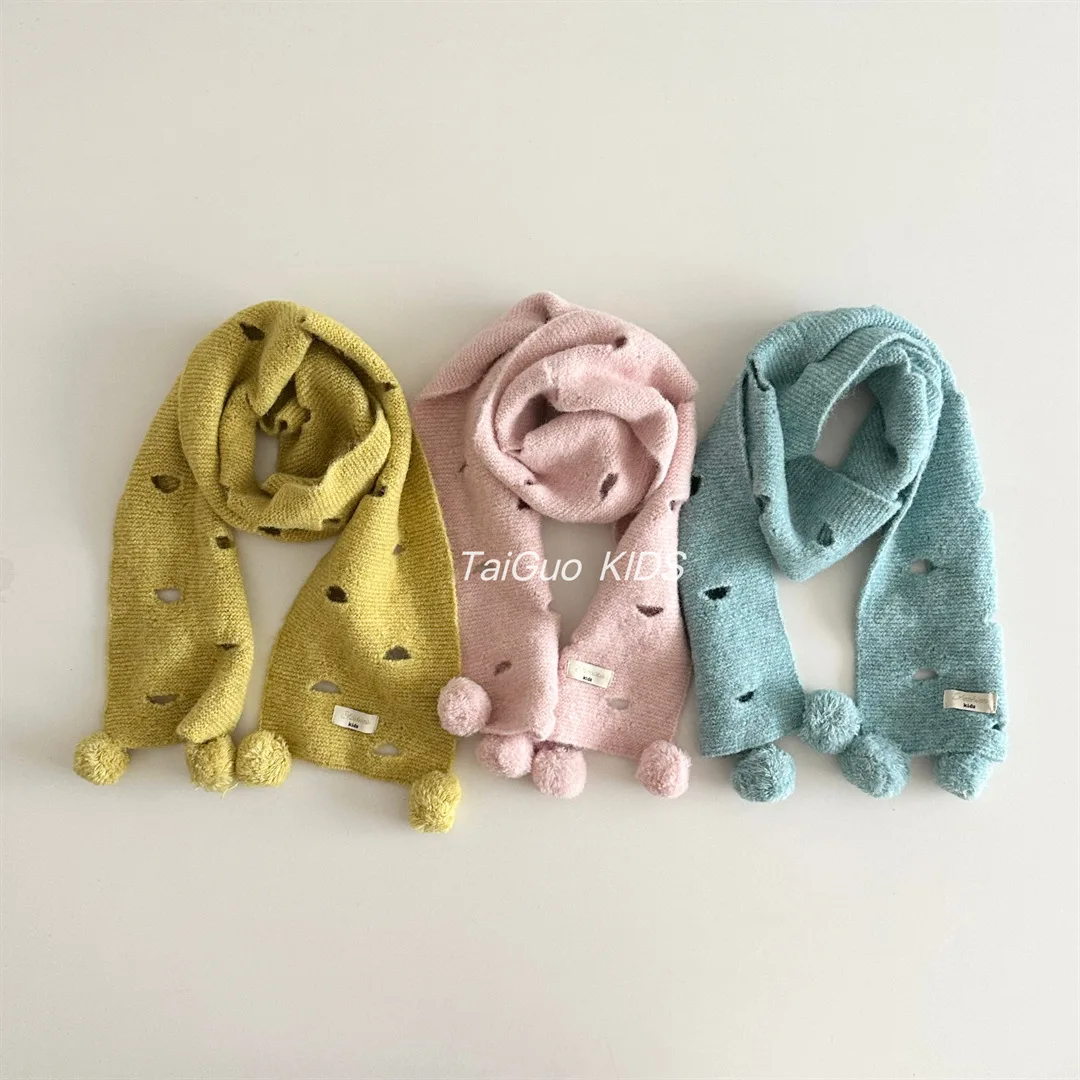 Fashion Baby Girls Cat Paw Footprint Wool Blend Knit Scarf Hollow Out Fur Balls Tassels Winter Warm Neckerchief Girl Gift