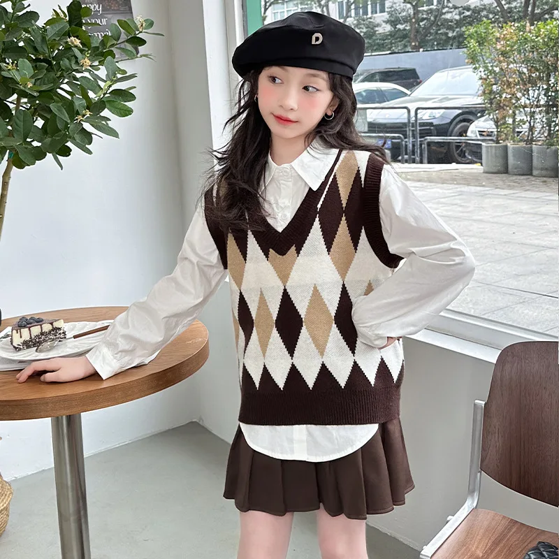 Girls Two-piece Set 2024 Autumn New Childrens Wear Girls Baby Japanese Preppy Style Shirt Knit Vest Set Casual Simple Daily image 4