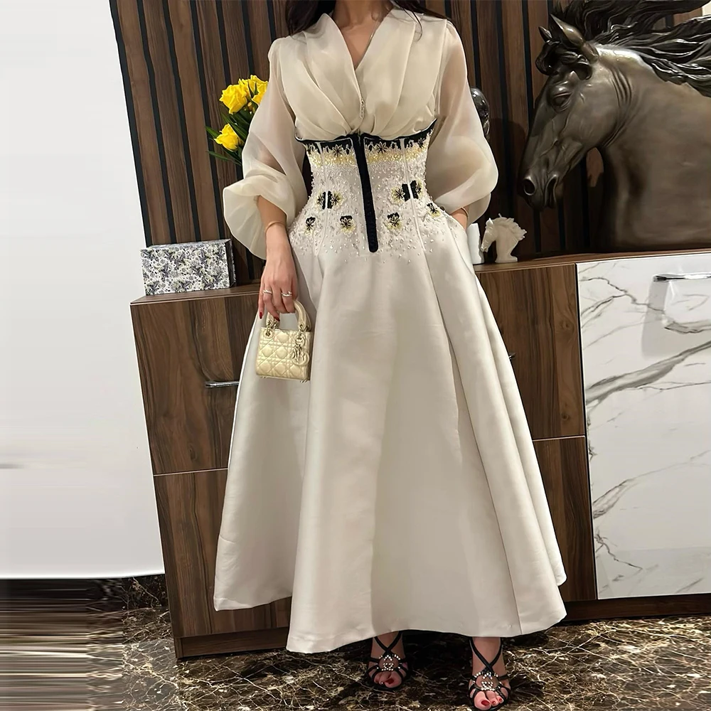

Saudi Arabia Dresses for Special Occasions Satin A-line Celebrity Dress Champagne V-neck Beads Pleat Pocket Lace-up Prom Dress