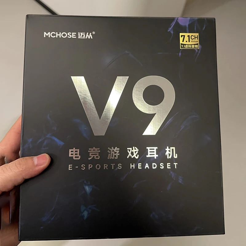 

Новейшая улучшенная игровая гарнитура MCHOSE V9 Pro с четырьмя режимами подключения и длительным временем автономной работы для игр и развлечений