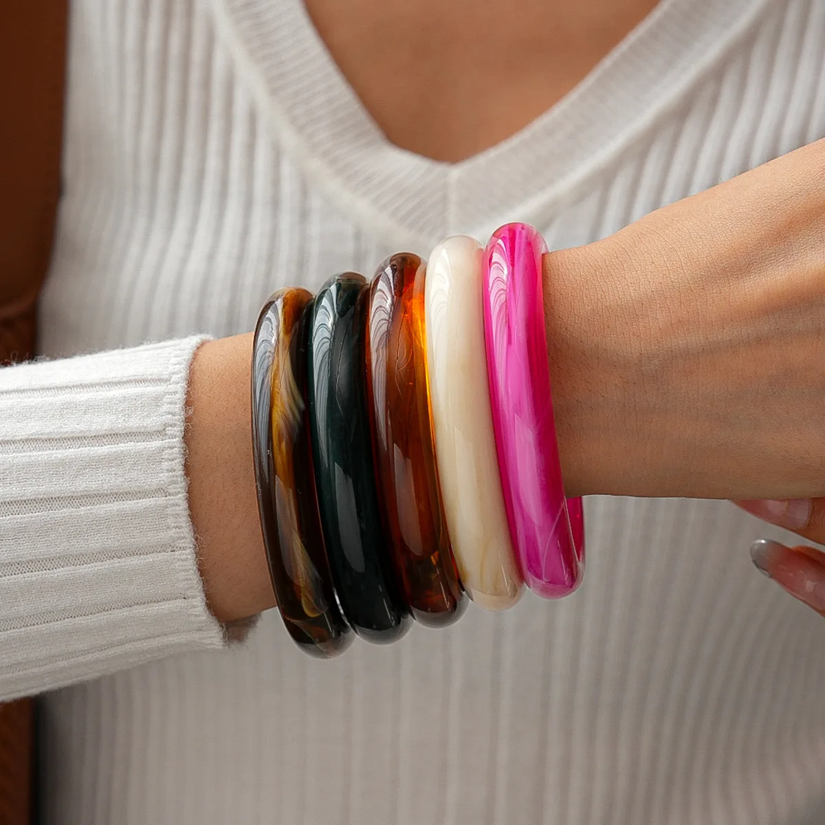 5 Colors Stackable Acrylic Thin Flat Round Bracelets for Women Teenagers Boho Jewelry Summer Minimalist Bracelets Bulk
