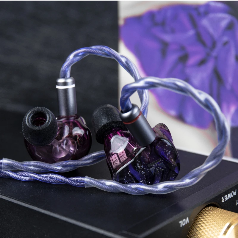 KBEAR Neon 4-żyłowy kabel słuchawkowy HiFi z drutu OFC o wysokiej czystości, czteroprzewodowa konstrukcja oplotu, kabel IEM 3.5/4.4mm zbalansowany, wymienny kabel — zdjęcie produktu 6