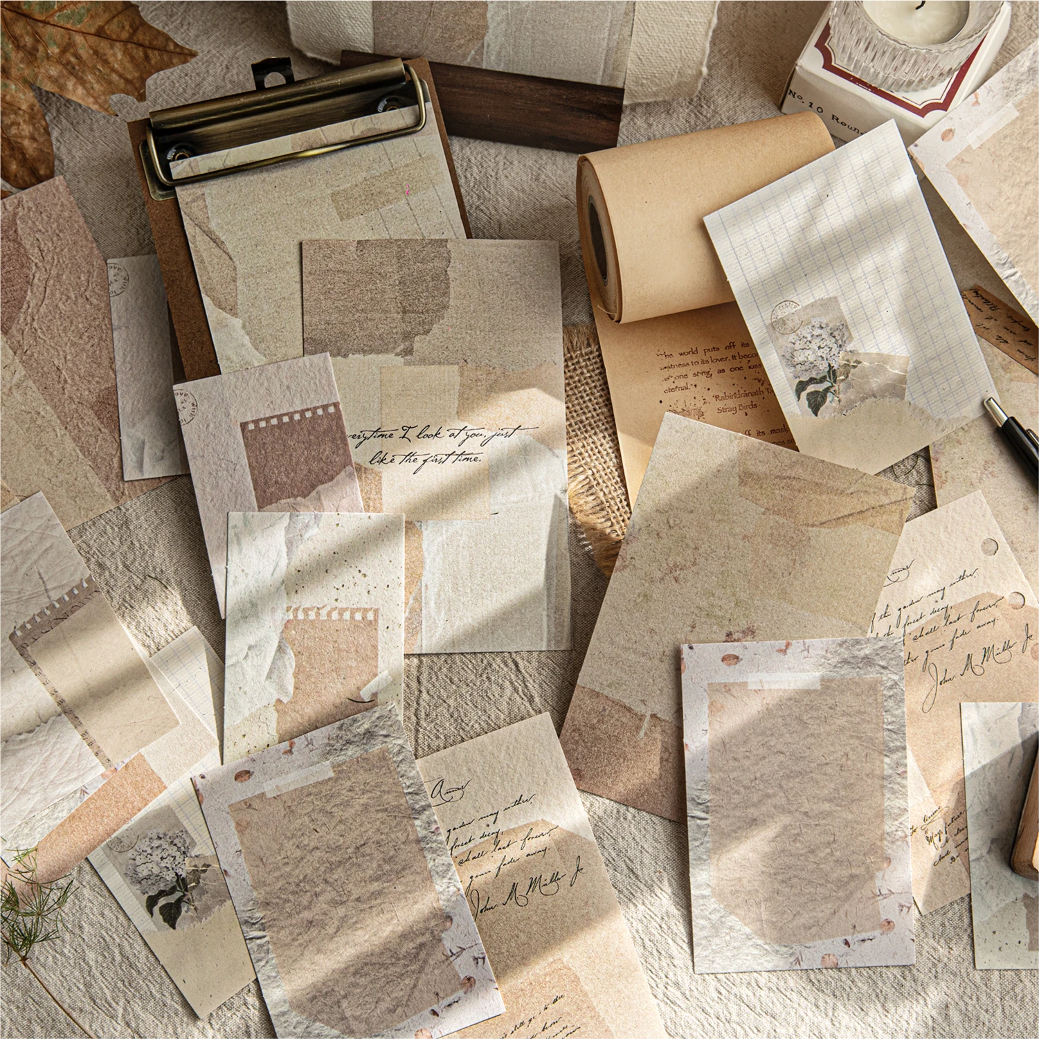 31 Pcs Vintage Collage Scrapbooking Journal Material paper Card Making DIY Retro Source Paper Creative Memo Stationery