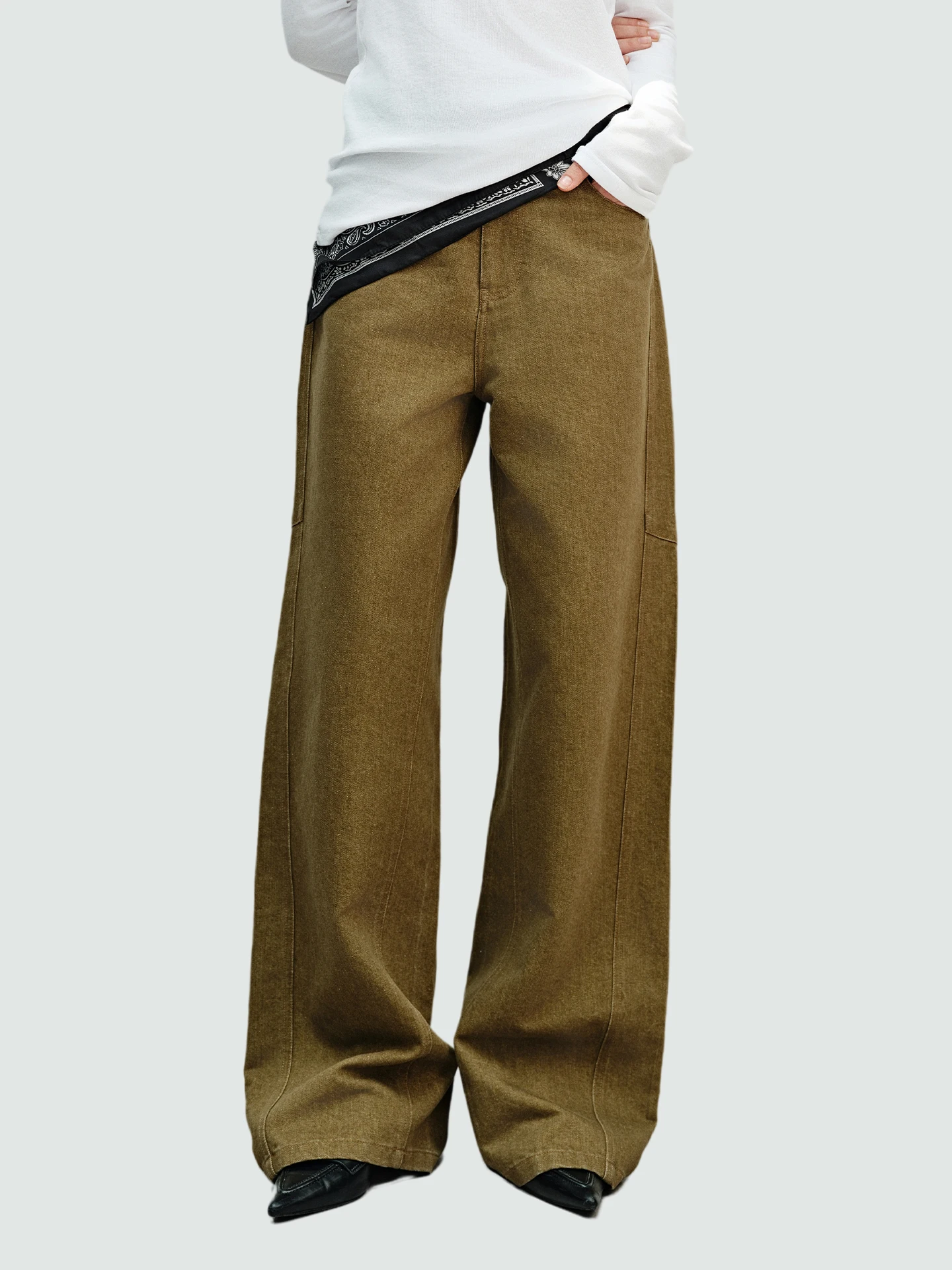 

SueM Spring 2026 Casual High Waist Straight Leg Scythe Pants Glittering Arc Design Comfortable Vintage Commute Ready