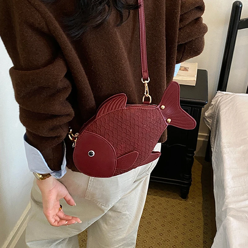 Koi-Fisch-förmige Umhängetasche, Damen-Sling-Bag, Kreative PU-Handtasche, Niedliches Einzigartiges Design für den täglichen Arbeitsweg, Münzbörse – Detail 17