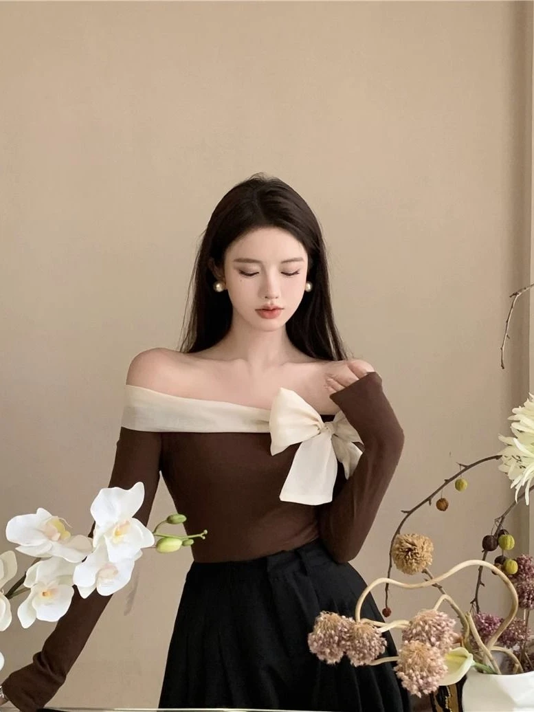 Off Shoulder T-shirts Women Sexy Bow Slash Neck Long Sleeve Slim Tops Temperament Retro Elegant Sexy Chic Korean Style Fashion