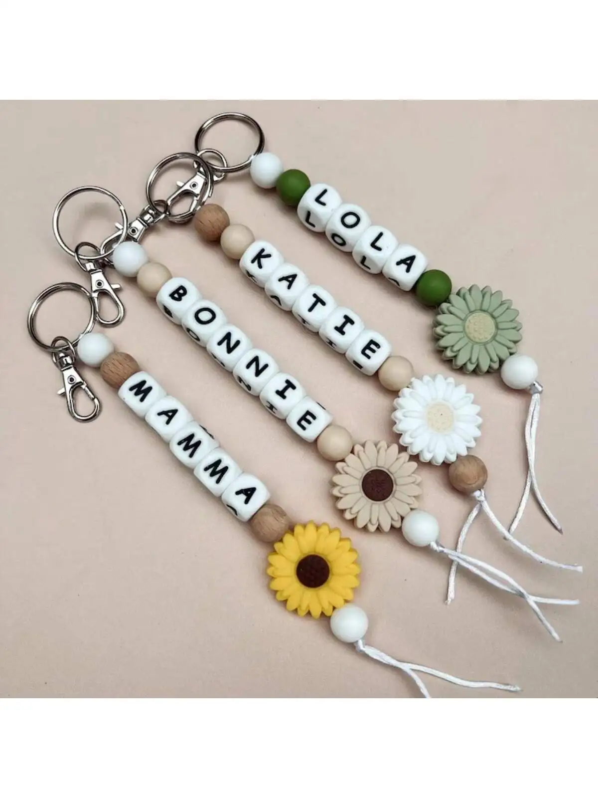 Personalized Daisy Keychain, Custom Name Gift for Friends