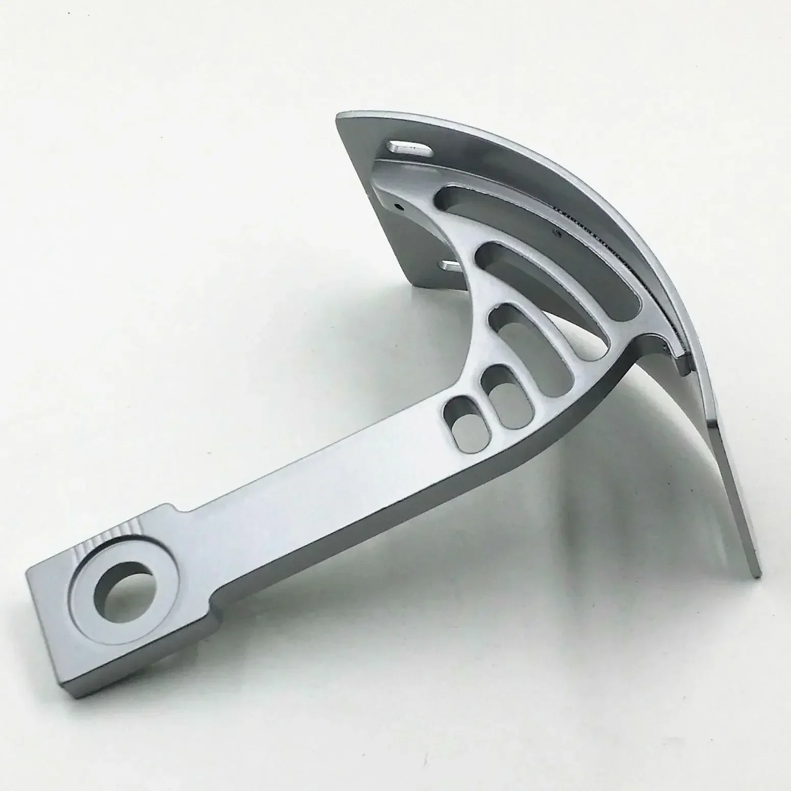 Silver Swingarm Motor Curve License Plate Bracket For Yamaha Warrior 1700 Vmax view 5