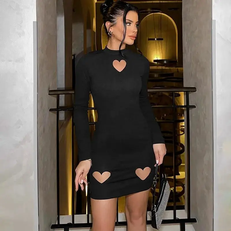 2025年レディース夏新作ファッショナブルセクシー気質ラブホローデザインセンス長袖ワンピース