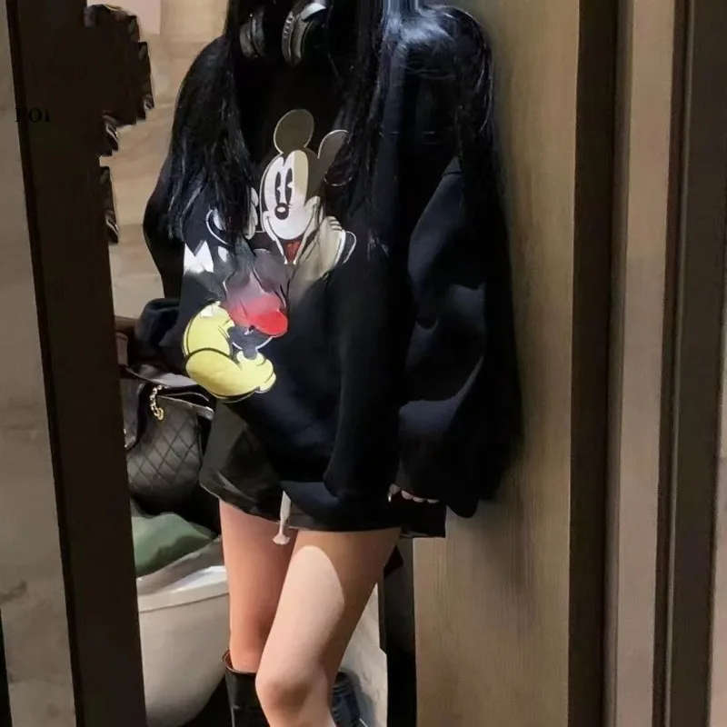 بلوفر ديزني ميني كارتون كاواي عصري للسيدات مطبوع عليه رسوم كرتونية ميكي متوسط الطول برقبة دائرية بلوفر فضفاض متعدد الاستخدامات