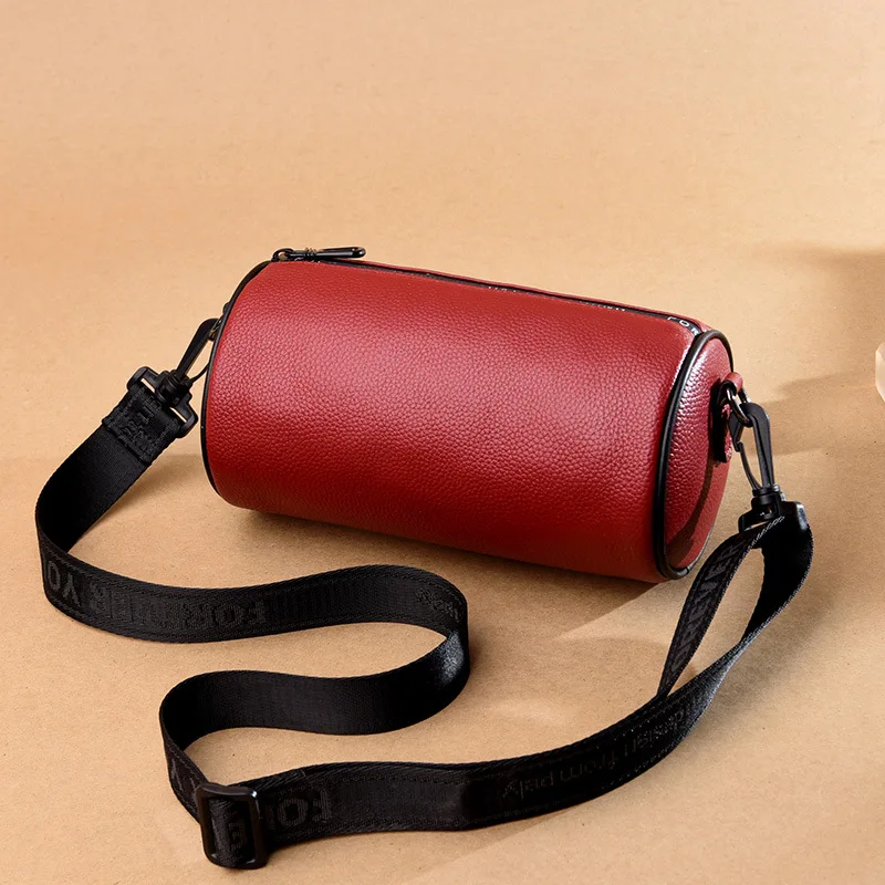 

Genuine leather shoulder women's bag 2025 new trend fashion versatile pillow bag