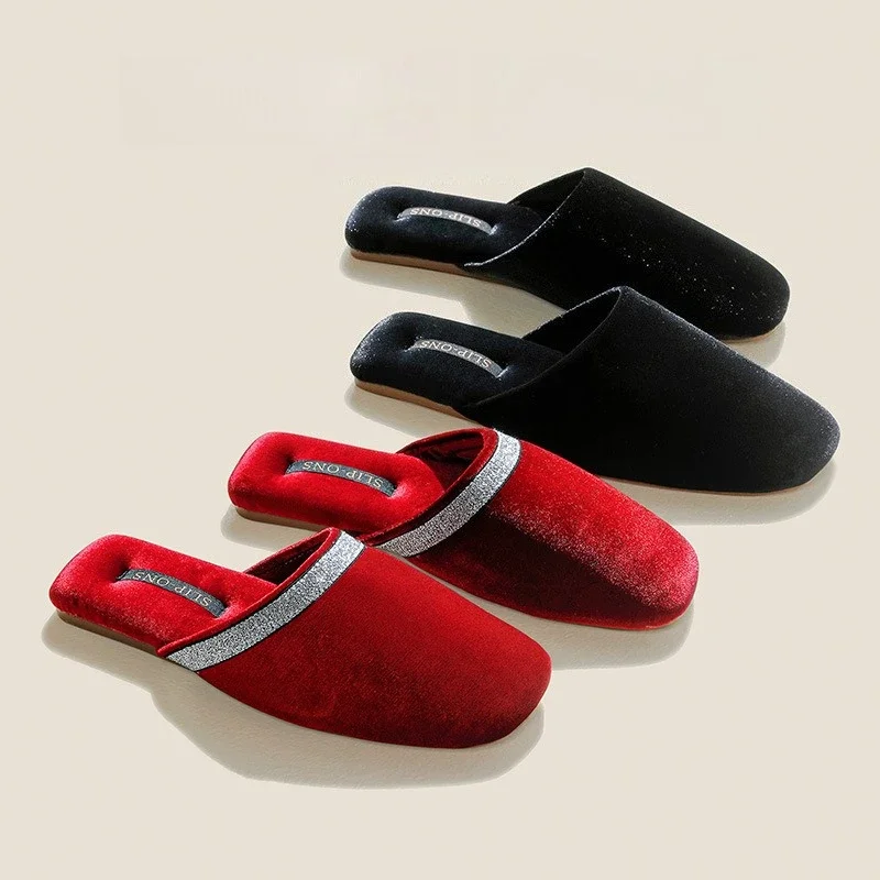 Luxury Velvet Couples Retro Elegant Anti - slip Rubber Sole Men And Women Fashionable Home Slippers Women's and Men Slippers