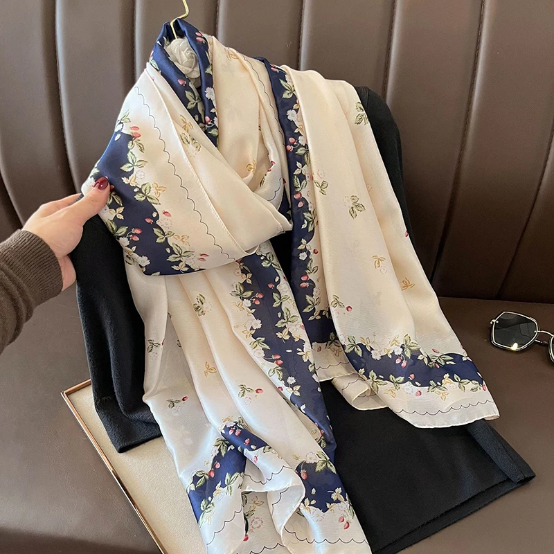 Women's Spring and Autumn Printed Imitation Silk Scarf Paired with Ipek Esarp Circular Flower Scarf Wrapping Women's Big Shawl