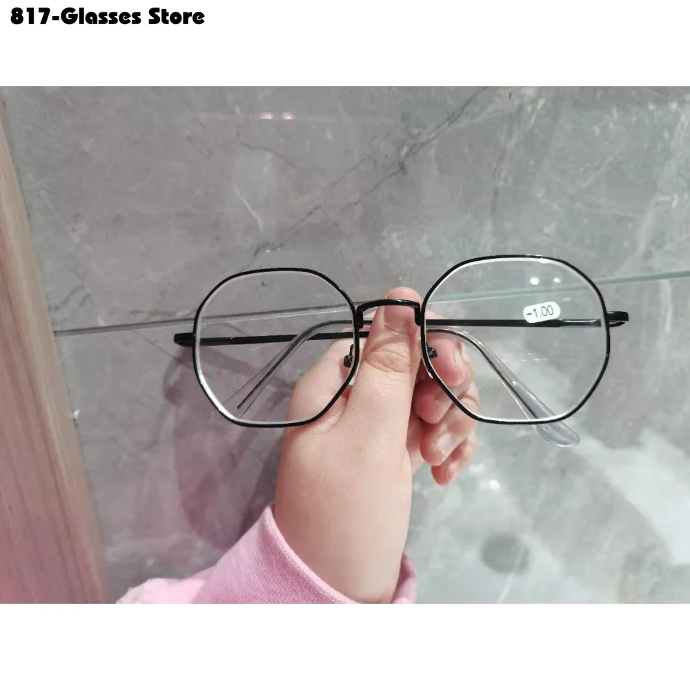 2023 Ultra-Light  Myopia Glasses for Women and Men Alloy Frame Fashion Female Eyewear -1.0 To -6.0