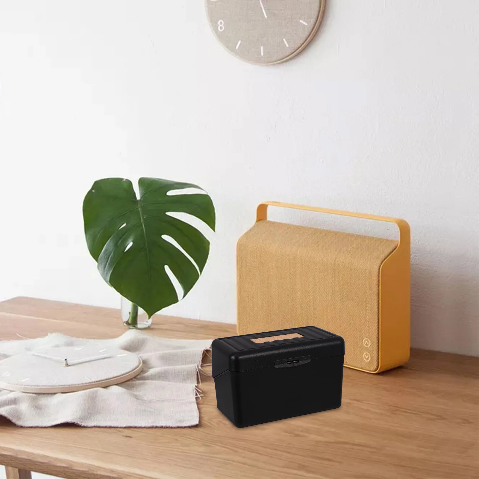 

Box For Office Business Card Holder Organizer Desktop Storage Box Index Card Container Portable Cards Holder Plastic Case