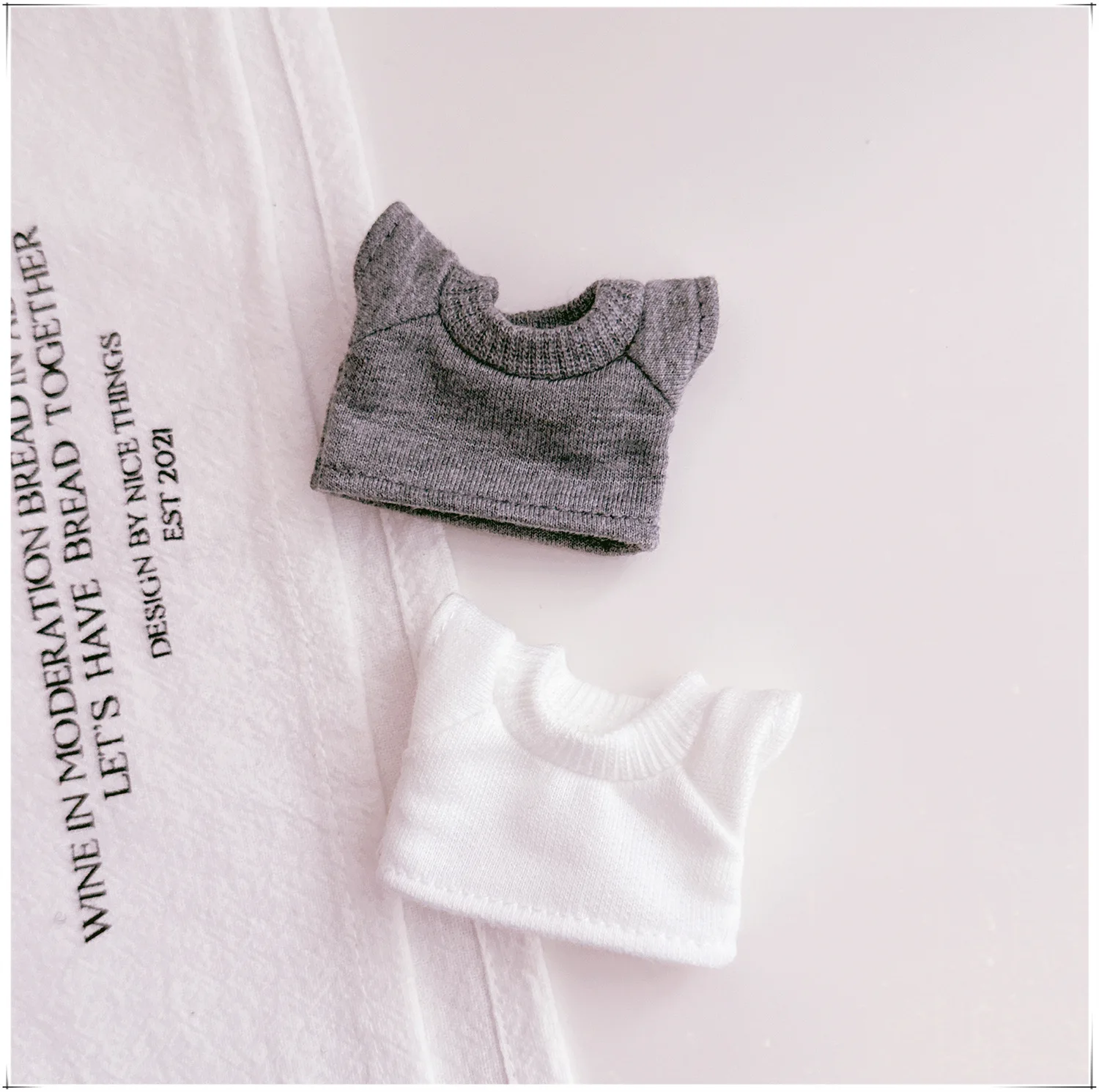 

10cm Labubu Doll Clothes 4.0 Heart Code Series High-Quality Solid Gray/White Tees With Ribbed Collars Mini Outfits For 4th Gen