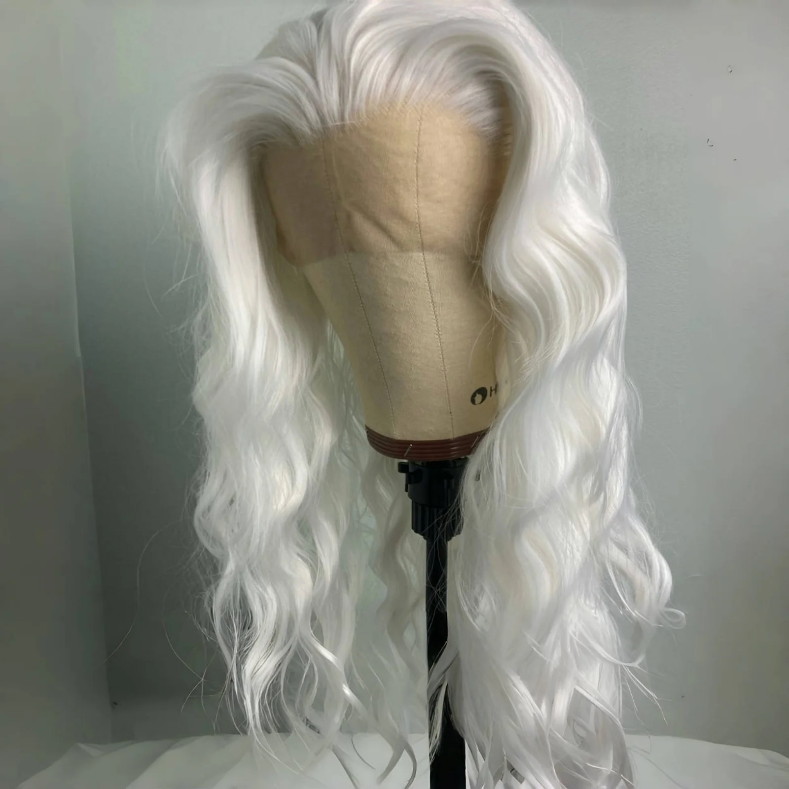 13X4 White Curly Wig Synthetic Lace Front Wig Natural Long White Blonde Colored Hair Lace Frontal Wigs for Women Party Cosplay