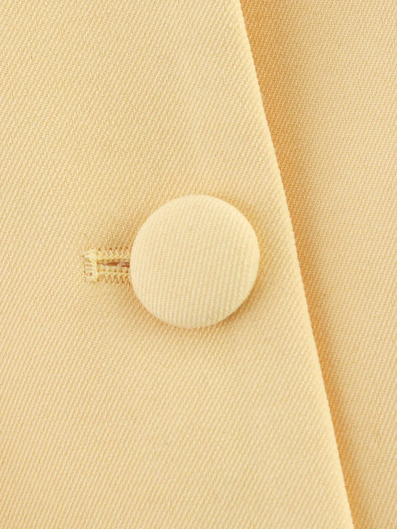 2025 New Elegant Women's Yellow Slim-Fit Blazer Round Neck Long Sleeve Single-Breasted Suit Women's Professional Street Style