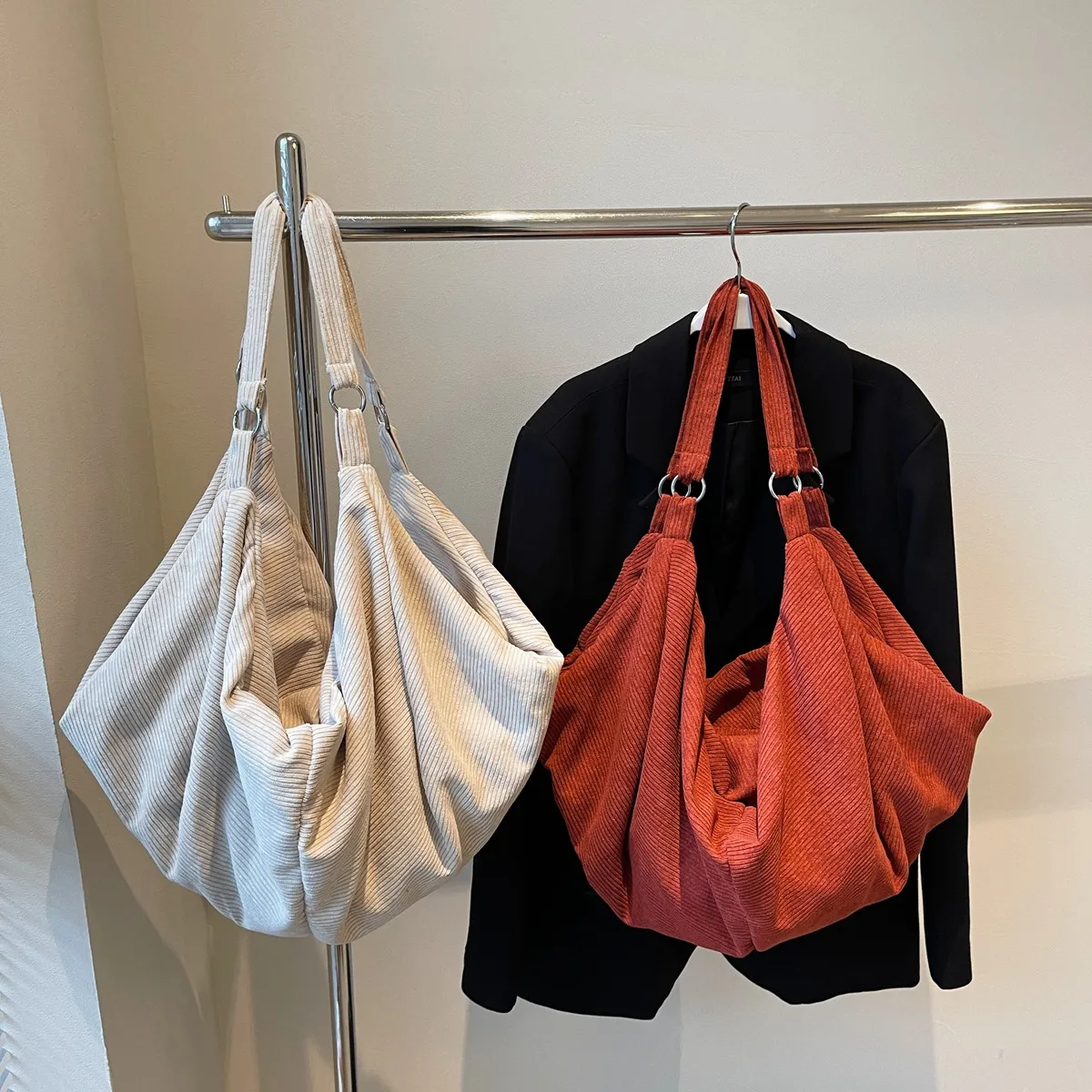 حقيبة يد مخملية بسيطة بلون سادة للتنقل على الموضة حقيبة ظهر كاجوال بكتف واحد