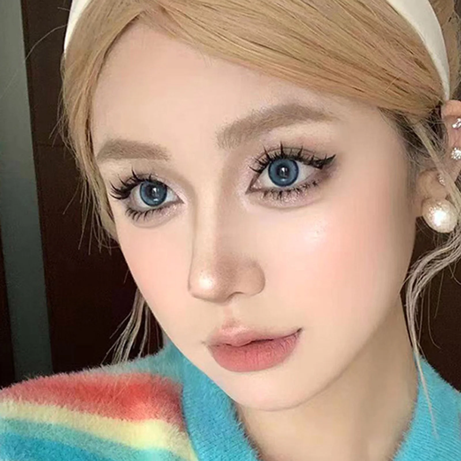 Luftige Manga-Wimpern, Puppenstil, falsche Wimpern, einteilig, dick, lockig, schwarzes Band, asiatische Augenform, Kreuzstreifen-Augenwimpern