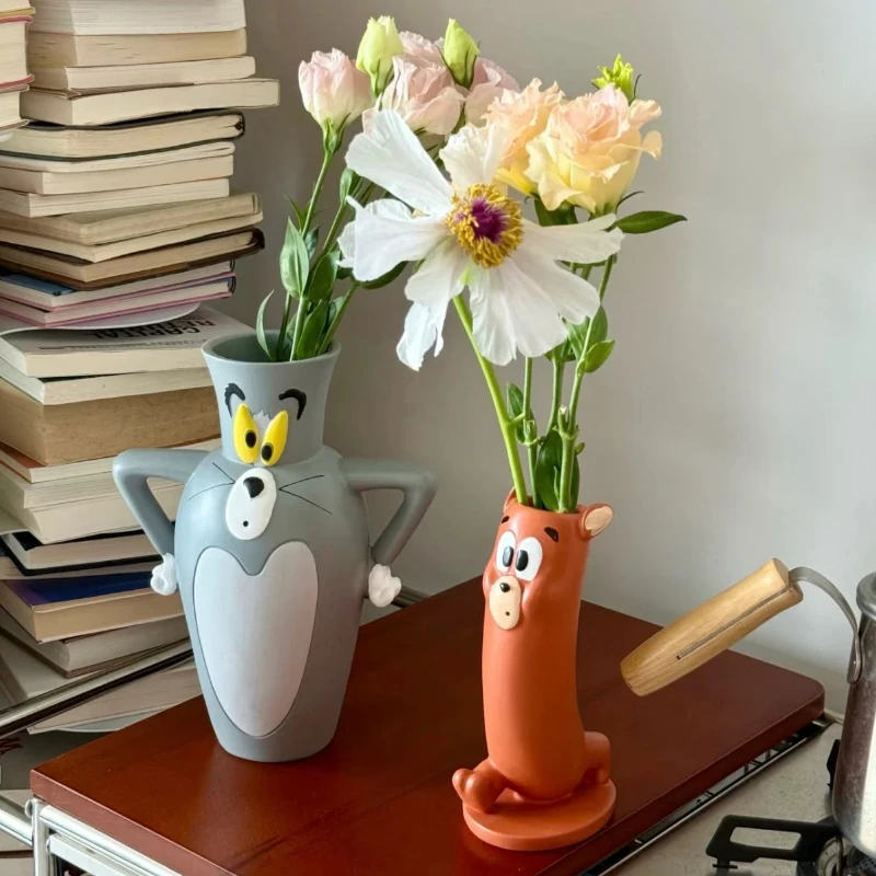 

Новый Toms And Jerrys, милая мультяшная фигурка, ваза, кисть, горшок, ручка, контейнер, коллекция домашнего декора, статуя, подарок на день рождения для фанатов