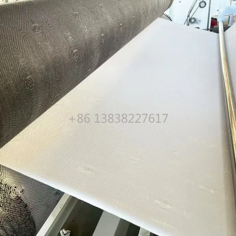 Complete Fully Automated Toilet Paper Making Machine with Simultaneous Trimming, Glue Spraying, Sealing and Shaft Extraction